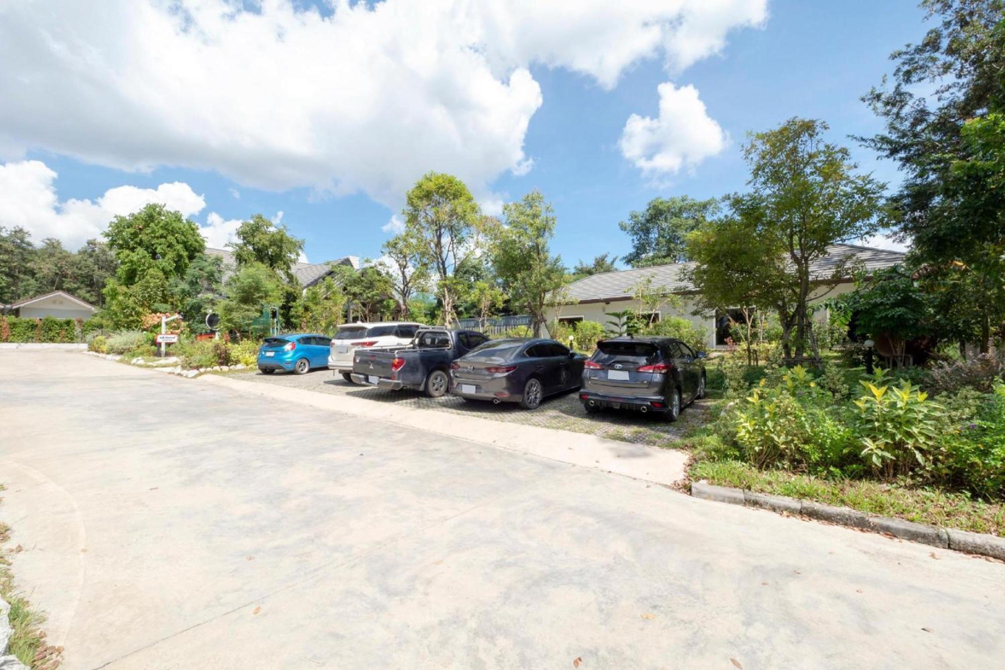 Capital O 75378 Thawapee Resort Rayong Exterior foto